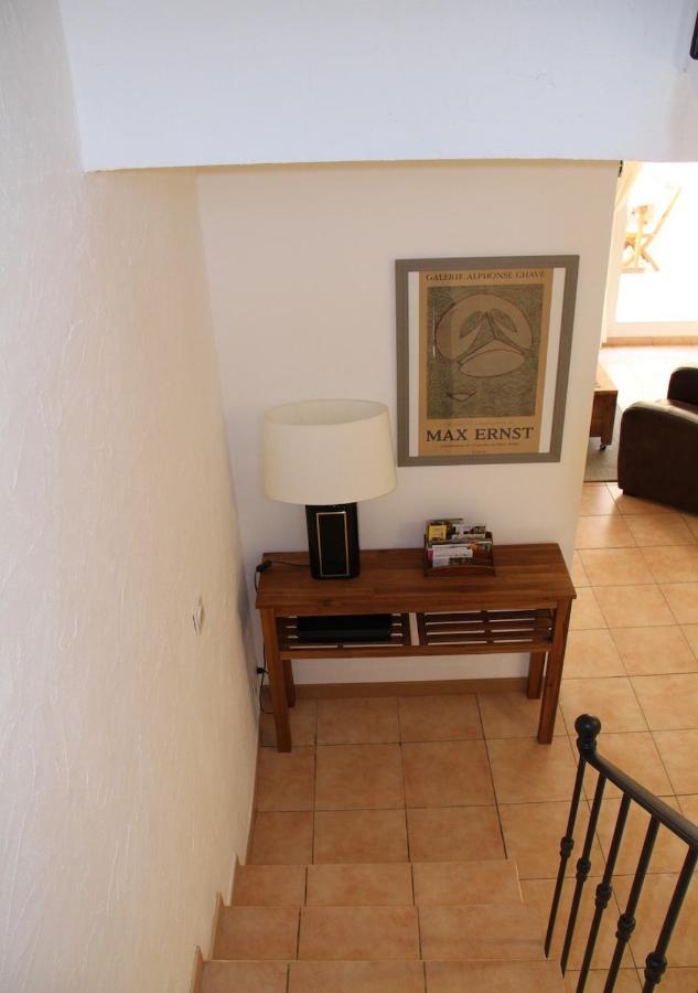 Agreable Maison De Ville Eyragues Exterior photo